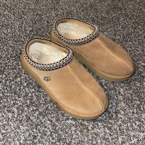 Ugg tasman Womens slip on